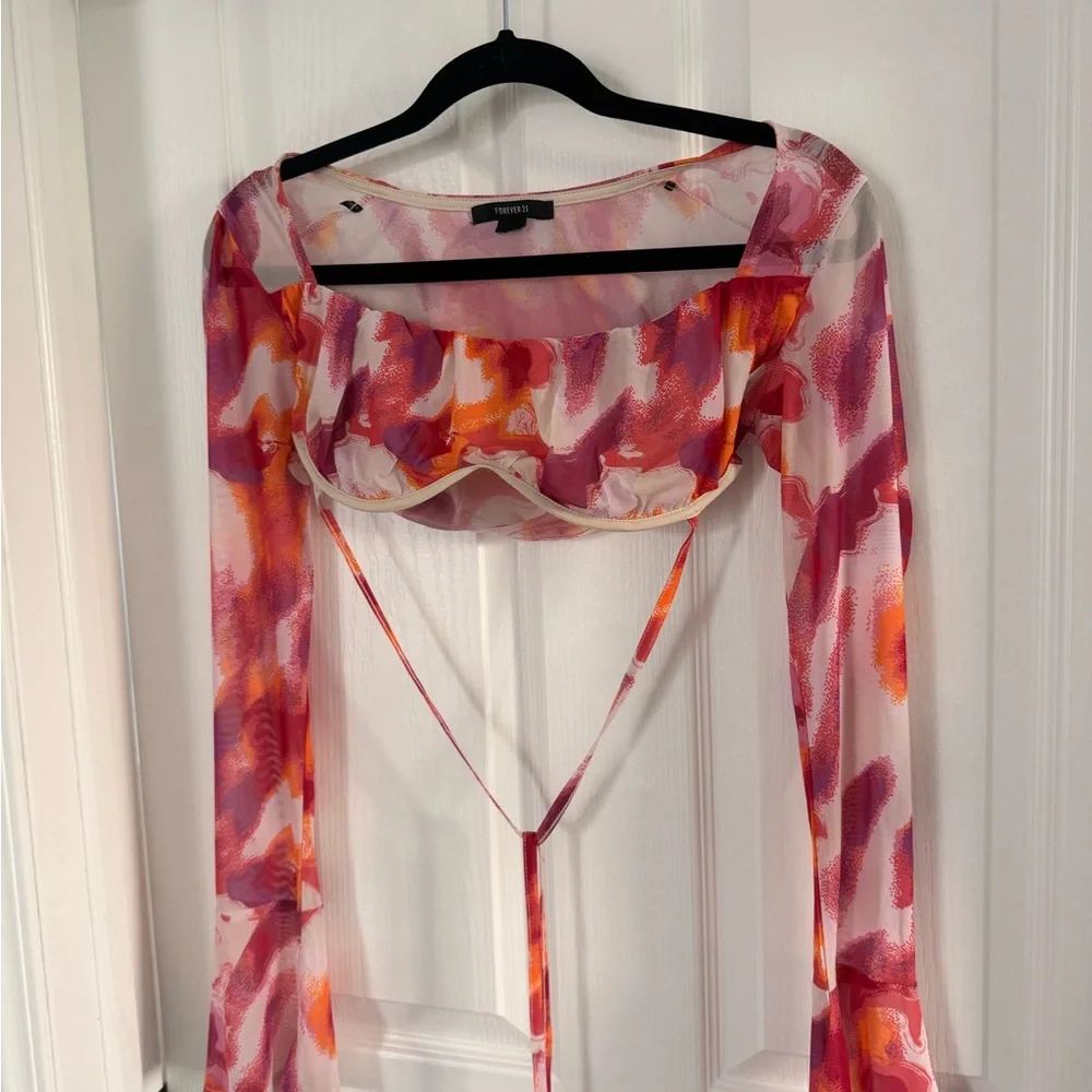 Two piece set - - Picture 2 of 7